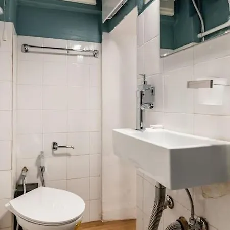 Casa Pratello 아파트 *